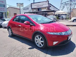 Rojo Usado 2007 Honda Civic Comfort Berlina | 5499 € (Precio justo)