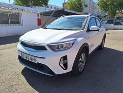 Blanco Usado 2024 Kia Stonic SUV | 17.990 € (Precio justo)