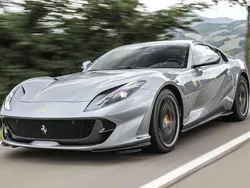Negro Usado 2023 Ferrari 812 Coupe | 1.750.000 €