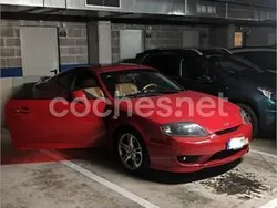 Rojo Usado 2005 Hyundai Coupé Coupe | 4500 € (Precio justo)