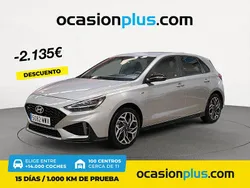 Gris / plata Usado 2024 Hyundai i30 N Line Berlina | 20.190 € (Precio justo)
