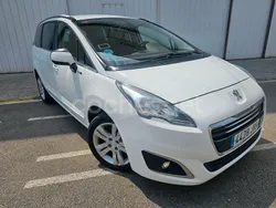 Blanco Usado 2016 Peugeot 5008 Style Monovolumen | 8900 € (Buen precio)