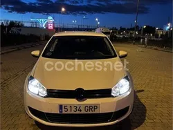 Blanco Usado 2009 VW Golf VI Advance Berlina | 7490 € (Precio justo)