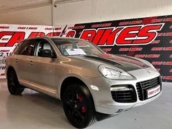 Gris Usado 2007 Porsche Cayenne Turbo SUV | 21.900 €
