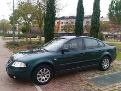 Verde Usado 2002 VW Passat Edition Berlina | 1590 € (Precio justo)