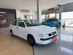Blanco Usado 2000 Seat Cordoba Familiar | 1500 € (Precio justo)