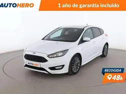 Blanco Usado 2017 Ford Focus ST-Line Berlina | 12.799 € (Precio justo)