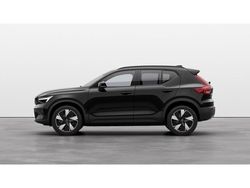 Negro Nuevo 2024 Volvo XC40 Core SUV | 52.700 €