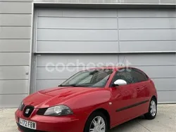 Rojo Usado 2006 Seat Ibiza Reference Berlina | 4800 € (Un poco caro)