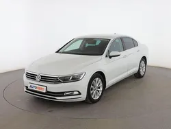 Blanco Usado 2016 VW Passat Advance Berlina | 17.399 € (Precio justo)