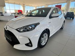 Blanco Usado 2021 Toyota Yaris Hybrid Active Berlina | 19.900 € (Precio justo)