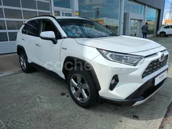 Blanco Usado 2019 Toyota RAV4 Hybrid Luxury SUV | 33.300 € (Precio justo)