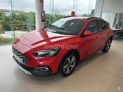 Rojo Usado 2020 Ford Focus Active X Berlina | 16.500 € (Buen precio)