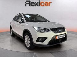 Blanco Usado 2018 Seat Arona Reference SUV | 12.490 € (Precio justo)