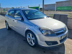 Gris / plata Usado 2007 Opel Astra Enjoy Berlina | 4200 € (Precio justo)