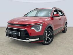 Rojo Usado 2024 Kia Niro SUV | 27.685 € (Un poco caro)