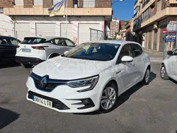 Blanco Usado 2021 Renault Mégane IV Business Berlina | 12.800 € (Precio justo)