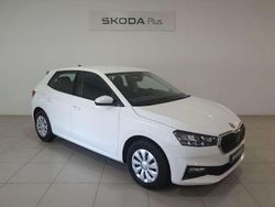 Blanco Usado 2024 Skoda Fabia Essence Utilitario | 15.000 € (Buen precio)