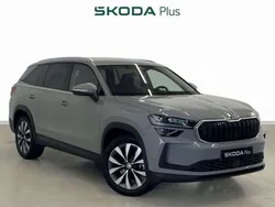 Gris Nuevo 2024 Skoda Kodiaq Selection SUV | 43.200 € (Precio justo)
