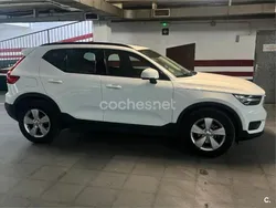 Blanco Usado 2021 Volvo XC40 Momentum SUV | 25.000 € (Precio justo)
