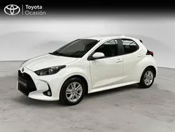 Blanco Usado 2022 Toyota Yaris Hybrid Active Berlina | 20.195 € (Precio justo)