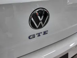 Blanco Usado 2020 VW Golf VIII GTE Utilitario | 30.990 € (Caro)