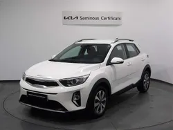 Usado 2024 Kia Stonic SUV | 17.630 € (Precio justo)