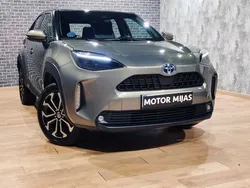 Gris Usado 2022 Toyota Yaris Hybrid Connect Style | 24.900 €