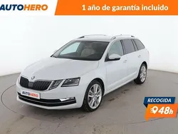 Blanco Usado 2017 Skoda Octavia Style Familiar | 17.899 € (Un poco caro)