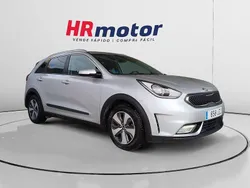 Gris Usado 2017 Kia Niro SUV | 14.790 € (Un poco caro)