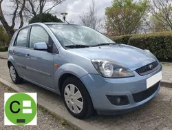 Blanco Usado 2007 Ford Fiesta Futura Utilitario | 4490 € (Precio justo)