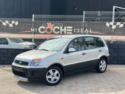 Gris / plata Usado 2009 Ford Fusion Futura Berlina | 6899 €