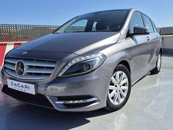 Gris Usado 2013 Mercedes B180 Monovolumen | 10.999 € (Un poco caro)