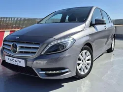 Gris Usado 2013 Mercedes B180 Monovolumen | 11.500 € (Caro)