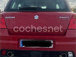 Rojo Usado 2007 Suzuki Swift Sport Berlina | 4600 € (Precio justo)