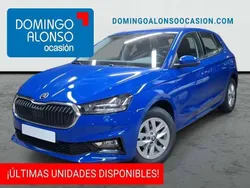 Azul Nuevo 2025 Skoda Fabia Selection Berlina | 16.790 € (Precio justo)