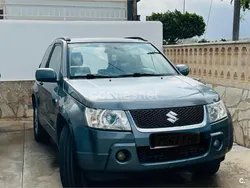 Gris / plata Usado 2006 Suzuki Grand Vitara SUV | 8500 € (Un poco caro)