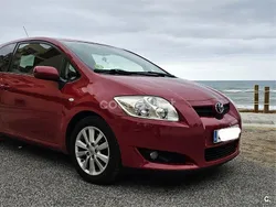Granate Usado 2007 Toyota Auris Sol Berlina | 2600 € (Buen precio)