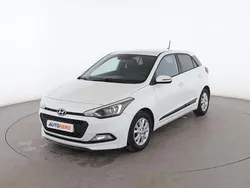 Blanco Usado 2016 Hyundai i20 GO! Utilitario | 9599 € (Precio justo)