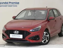 Ultimate red metallic Usado 2024 Hyundai i30 | 21.490 € (Precio justo)
