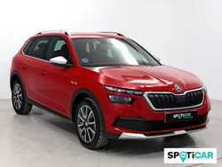 Rojo Usado 2022 Skoda Kamiq SUV | 18.990 € (Precio justo)