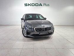 Gris / plata Usado 2025 Skoda Scala Selection Utilitario | 22.990 € (Un poco caro)