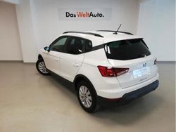 Blanco Nuevo 2025 Seat Arona Style SUV | 21.600 € (Un poco caro)