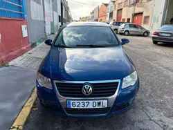 Azul Usado 2005 VW Passat Advance Berlina | 3750 € (Precio justo)