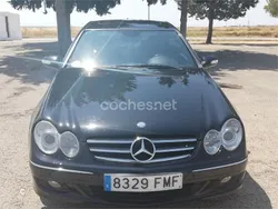 Negro Usado 2007 Mercedes CLK220 Avantgarde Coupe | 6200 € (Buen precio)