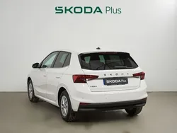 Blanco Usado 2024 Skoda Fabia Selection Utilitario | 19.900 € (Caro)
