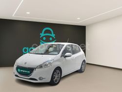 Blanco Usado 2014 Peugeot 208 Allure Utilitario | 5990 € (Precio justo)