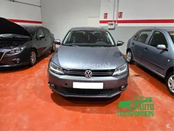 Gris / plata Usado 2013 VW Jetta Sport Berlina | 7500 € (Precio justo)