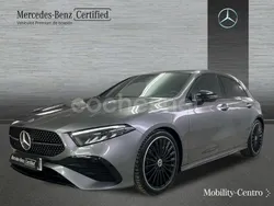 Gris montana Usado 2023 Mercedes A200 AMG line Berlina | 33.500 € (Precio justo)