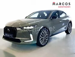 Verde Usado 2023 DS Automobiles DS4 Trocadero Berlina | 33.900 €